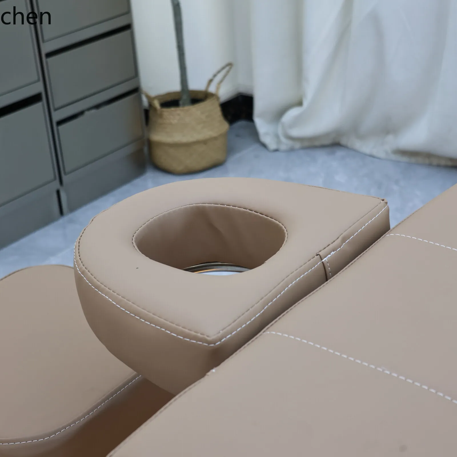b7- Lit de massage pour salon  - Wellness Spa And Salon avis et prix